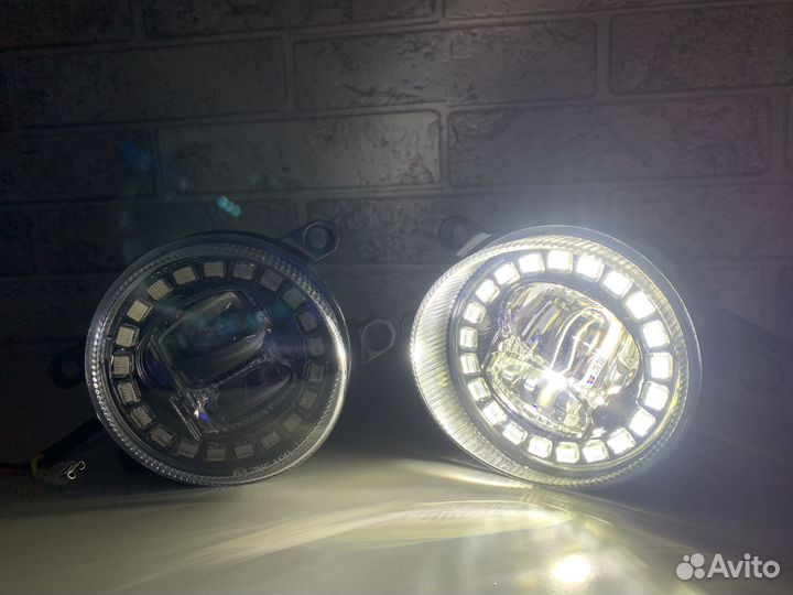 Противотуманные фары BI LED Toyota