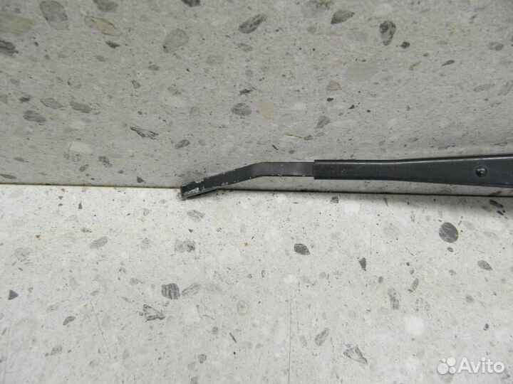 Поводок стеклоочистителя передний левый Honda Pilo