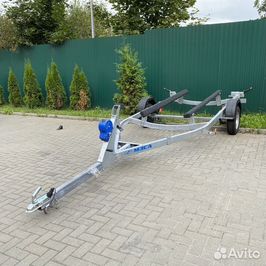 Лодочный прицеп длиной 6m категория В