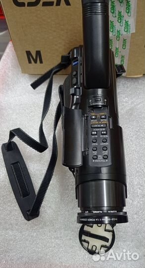 Видеокамера Panasonic кассетная