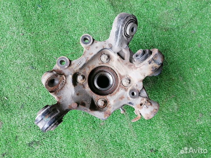 Кулак задний ступица на BMW X3 F25 2010-2017