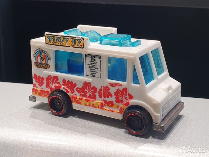 Модели Hot Wheels по 150