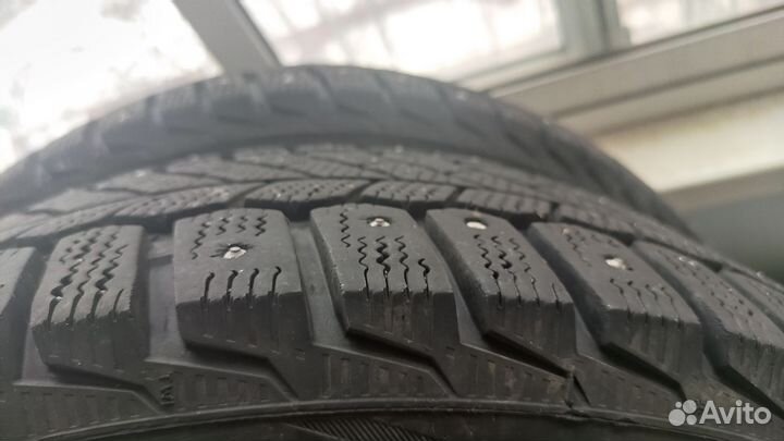 Viatti Brina Nordico V-522 215/60 R16 95T