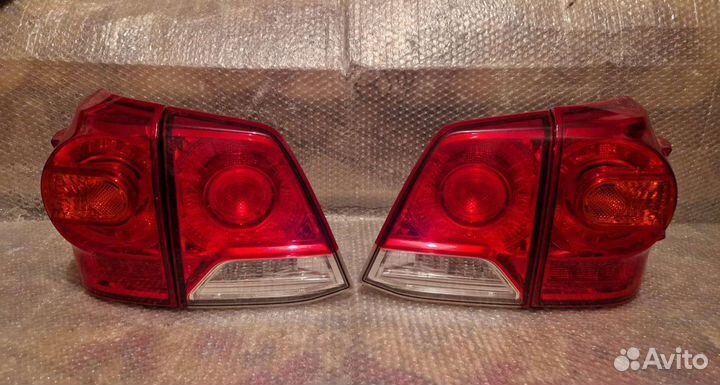 Фонари на Toyota Land Cruiser 200 12-15г