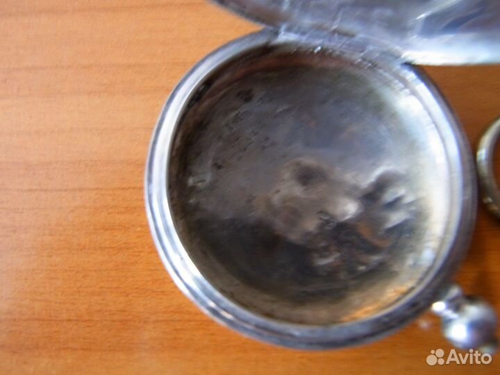 Серебряный корпус часов Тобиас