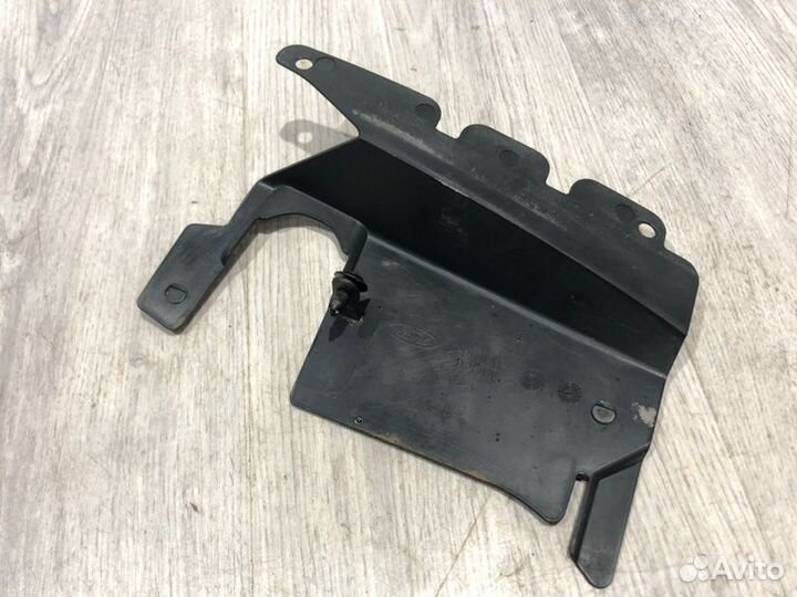 Воздухозаборник Ford Focus седан qqdb 2007