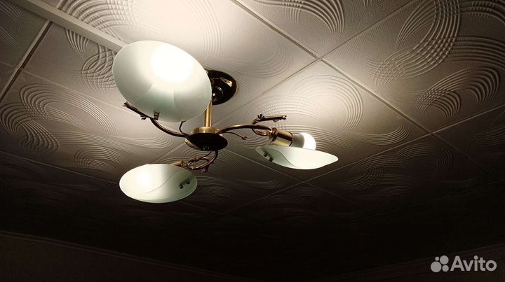 Люстра потолочная бу