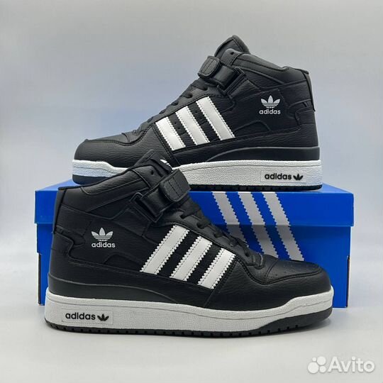 Кроссовки adidas зимние