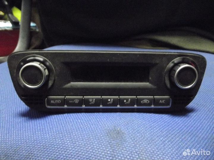 Блок управления климатом VW polo (SED) 2011)