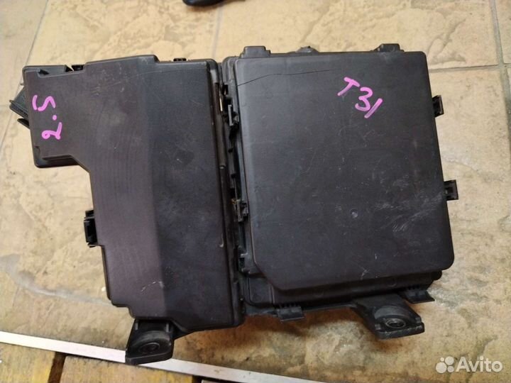 Блок предохранителей Ниссан х трейл 31