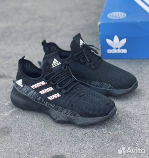 Кроссовки adidas