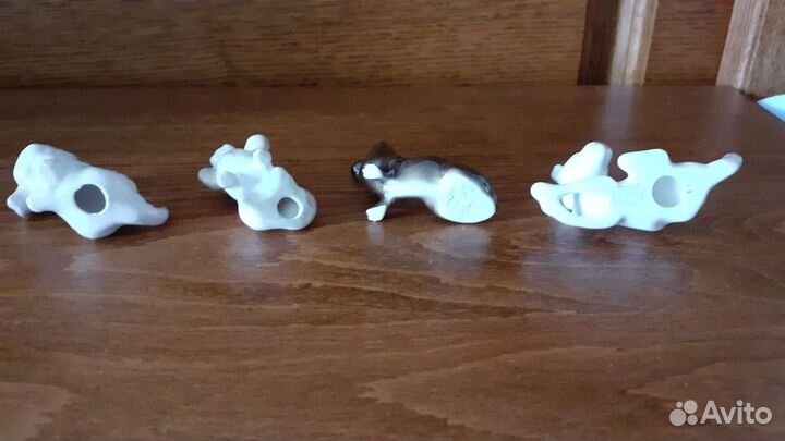 Миниатюрные статуэтки собаки