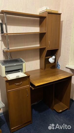 Компьютерный стол