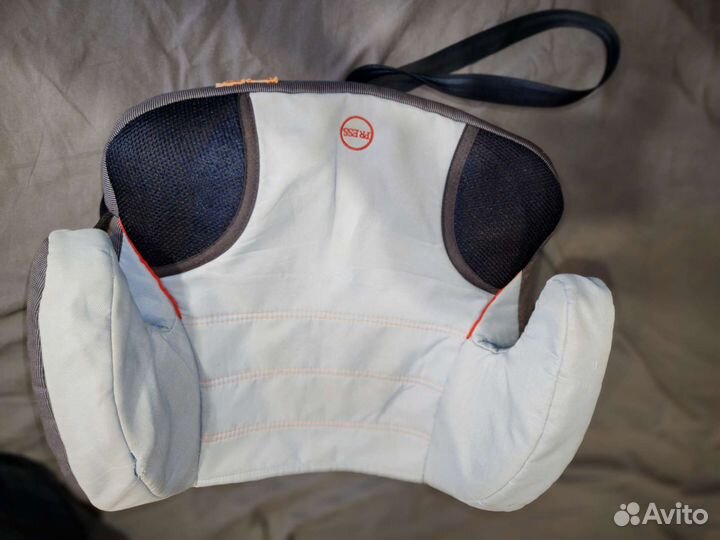 Автомобильный бустер для перевозки детей