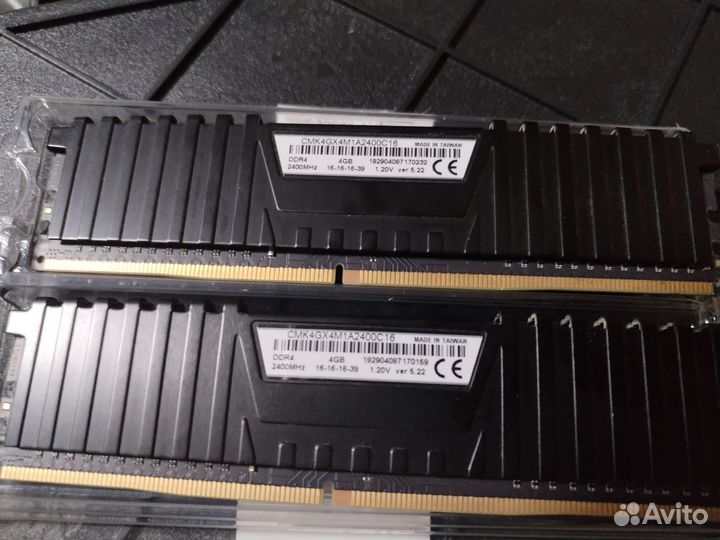 Оперативная память ddr4 8gb corsair vengeance 2400