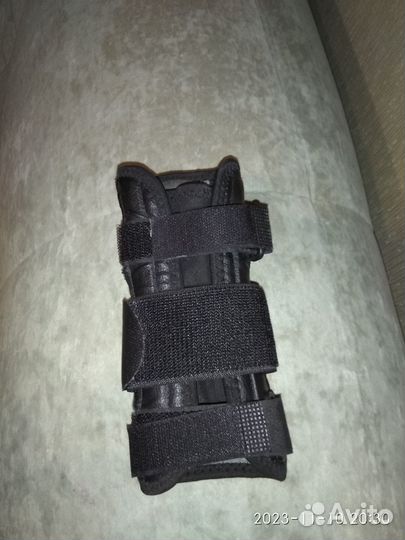 Ортез на руку лучезапястный универсальный