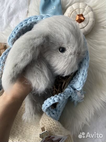 Декоративный кролик вязаный