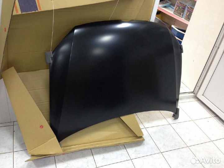 Капот Volkswagen Polo 11- седан новый