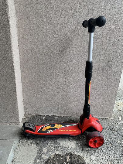 Самокат детский трехколесный