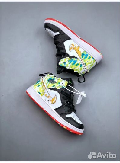 Кроссовки для мальчика новые