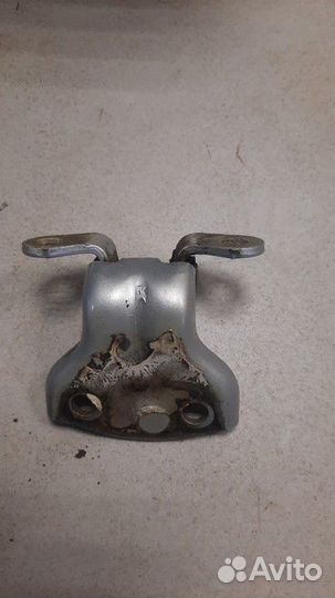 Петля двери задней правой Chevrolet Lacetti