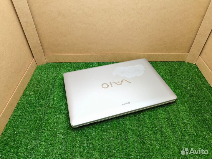 Ноутбук sony Vaio PCG-61611V AMD/8gb/ssd 128gb/HD