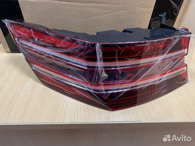 Фонарь наружный задний левый Genesis G80 II