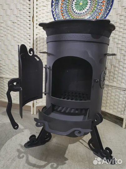 Чугунный казан с печкой