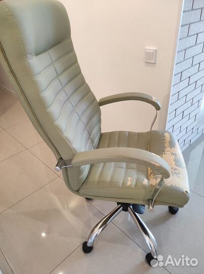 Компьютерный стул