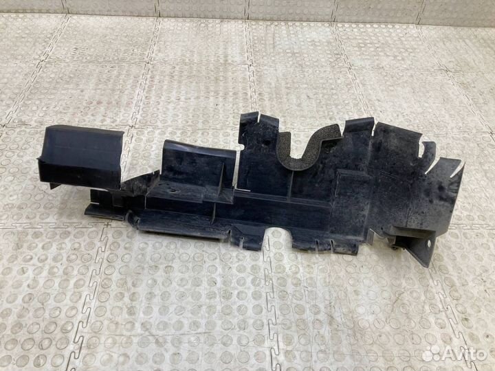 Дефлектор радиатора Toyota Rav4 XA50 2018