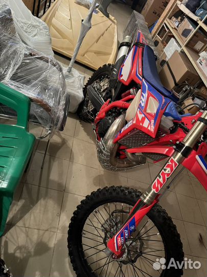 Продаю эндуро мотоцикл