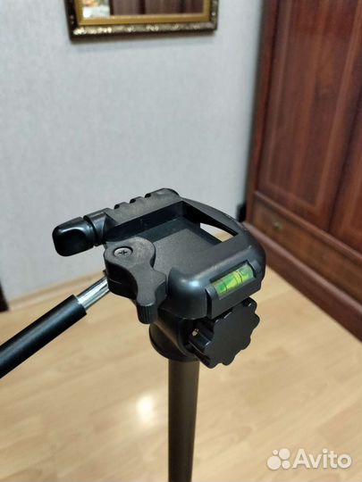 Выдвижной штатив