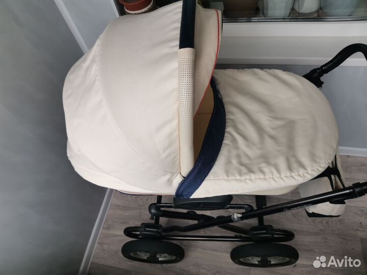 Коляска Navington