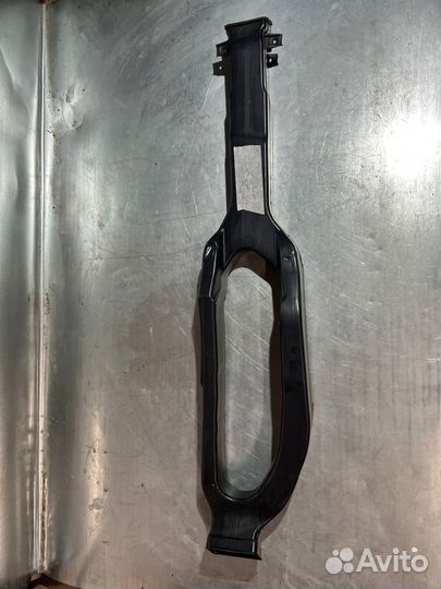 Нижний воздуховод для задних пассажиров Hyundai EL