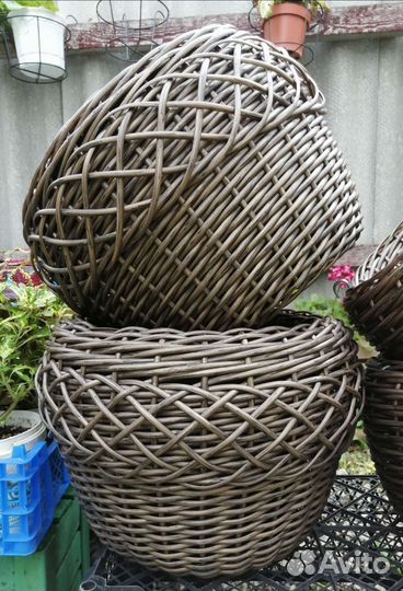 Кашпо из полиротанга