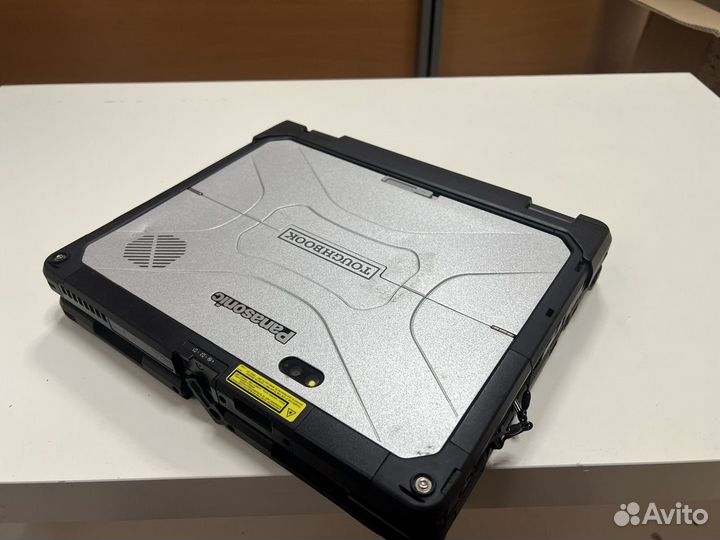 Panasonic toughbook cf 33 i5-7 2K