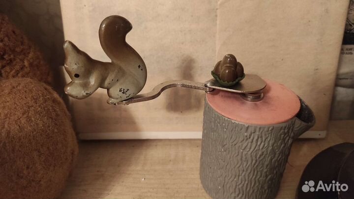 Кофемолка СССР белочка ручная