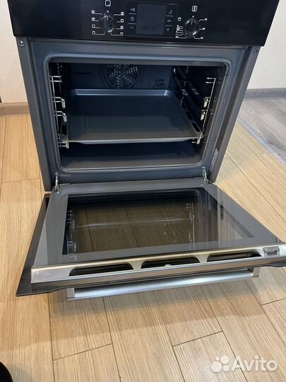Духовой шкаф Bosch serie 6 с очисткой