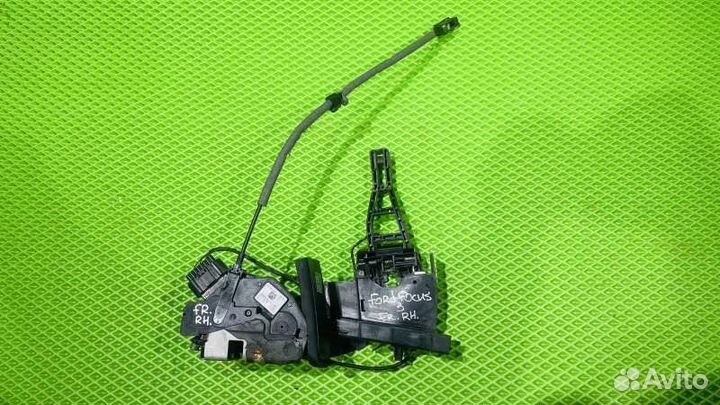 Замок боковой двери передний правый Ford Focus 3