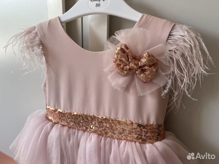 Платье для девочки праздничное