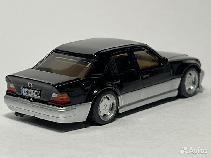 Hot wheels custom mercedes W124 500E