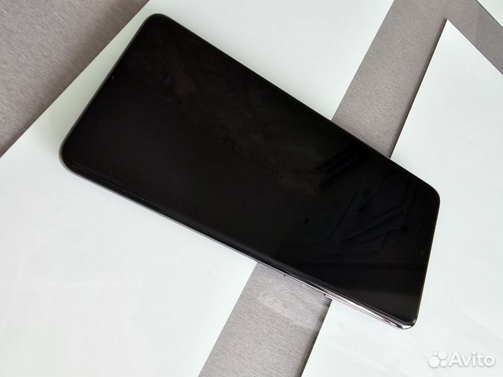 Продам samsung Galaxy s20 plus