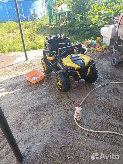 Детский электромобиль двухместный бу