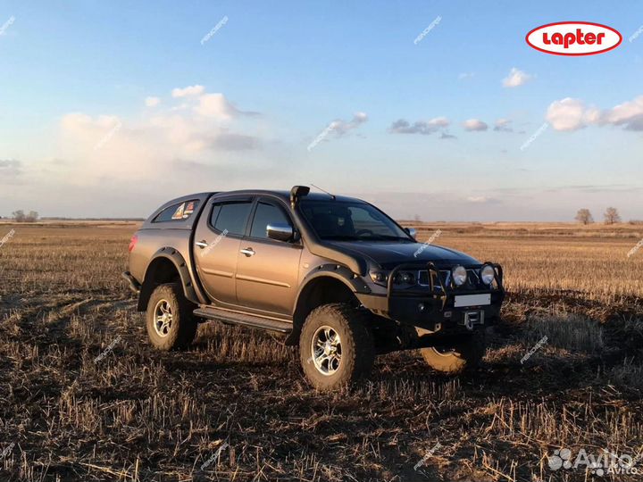 Расширители колесных арок Mitsubishi L200