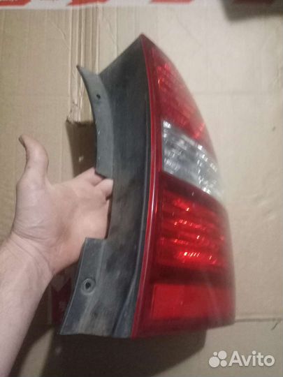 Фонарь задний Kia Sportage 2 левый, правый