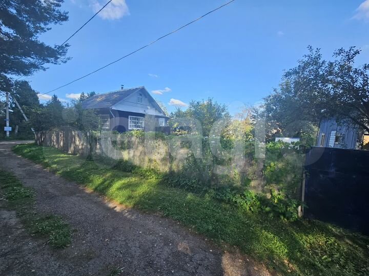 Дача 52,5 м² на участке 6,3 сот.