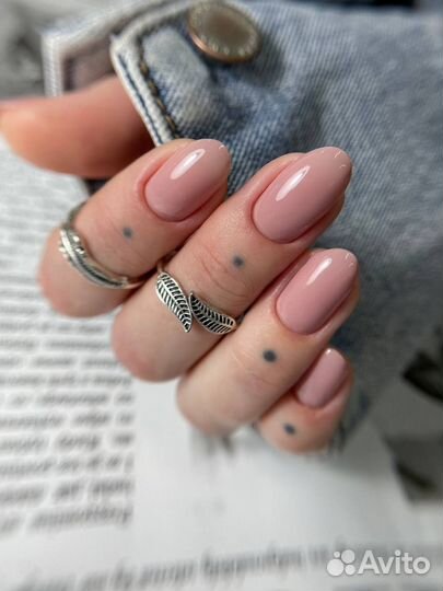 Маникюр. Педикюр