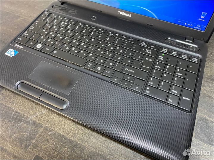 Ноутбук Toshiba на Core i3