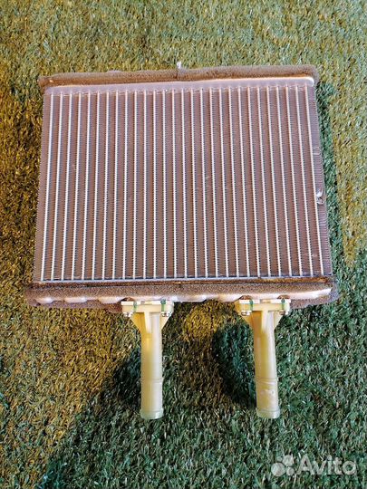 Радиатор отопителя (печки) 27140WD017 Nissan Seren