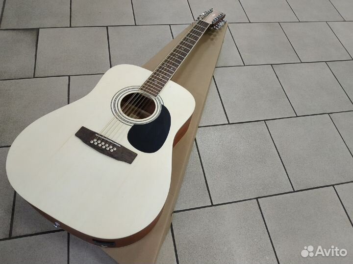 Электроакустическая гитара 12-струнная